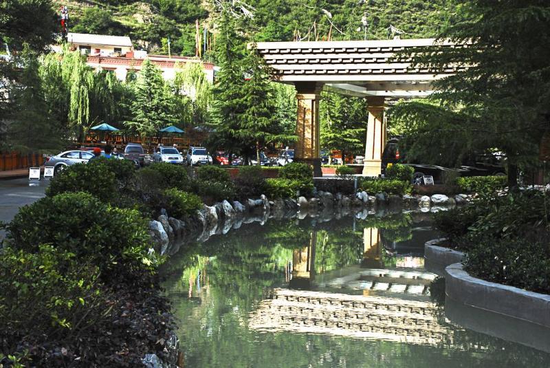Howard Johnson Tian Yuan Jiuzhaigou Eksteriør billede